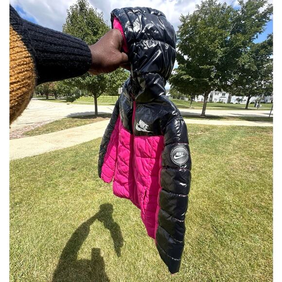 Nike Little Kid Girls Colorblock Hooded Puffer Jacket Size 4 XS Pink Black - Picture 12 of 13
